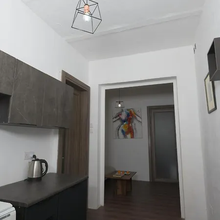 Apartmán Stylish 2 Bedroom Centre With Terrace And Views *