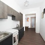 Stylish 2 Bedroom Centre With Terrace And Views Apartament